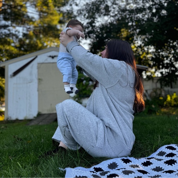 Meet your Posher, Jewel - Picture 1 of 1